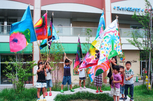 flagparade1.jpg flagparade1.jpg